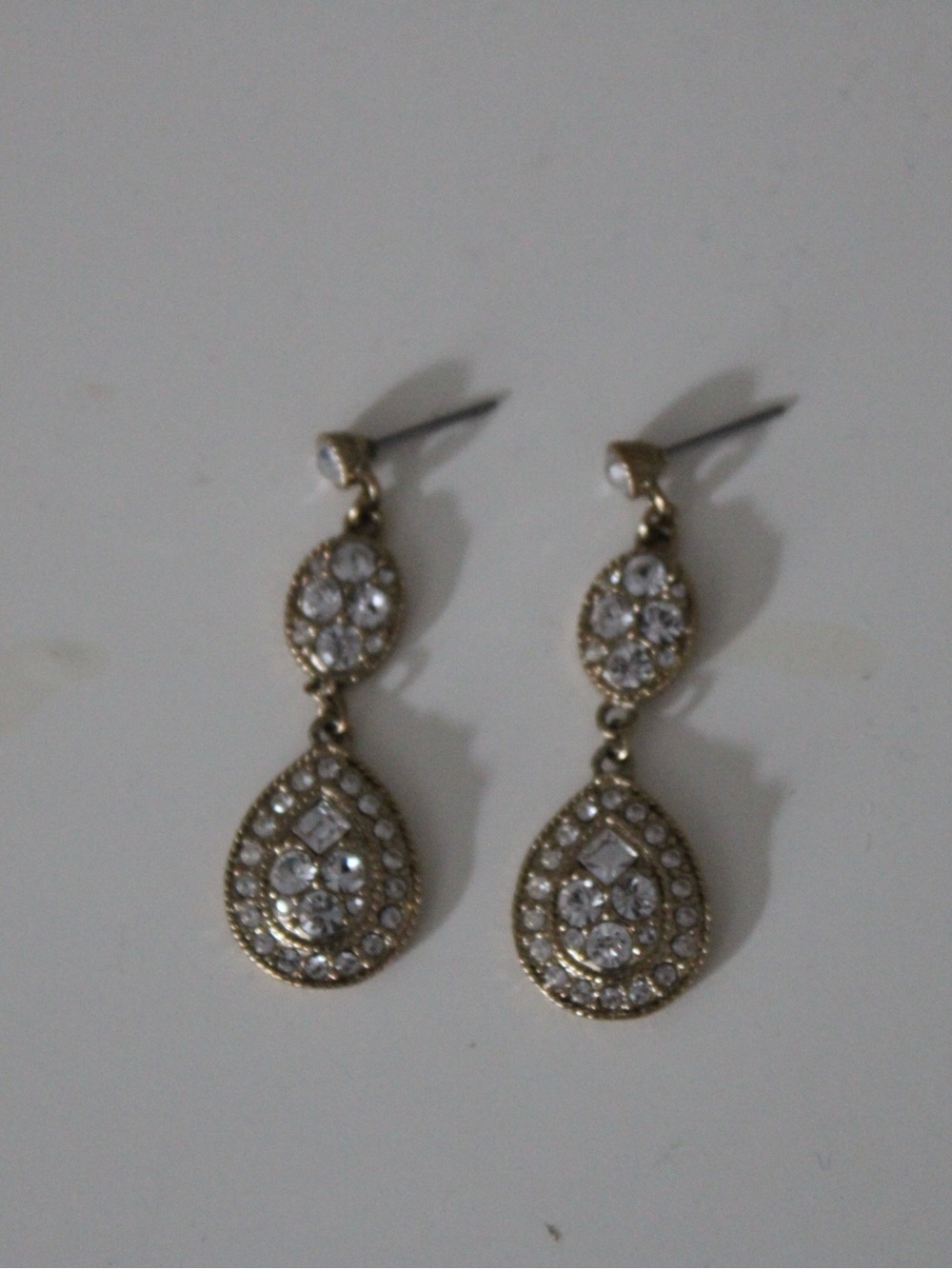 GIVENCHY Vintage Y2K Gold Teardrop Earrings